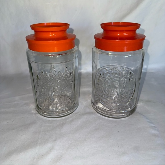 2 Vintage Anchor Hocking Cabin/Winter Tang Glass Canister set - Picture 1 of 8